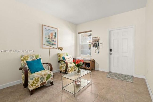 9346 Sw 221 St St, Townhouse with 3 bedrooms, 3 bathrooms and null parking in Cutler Bay FL | Image 5