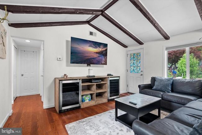 10412 Midway Ln, House other with 3 bedrooms, 2 bathrooms and null parking in LORTON VA | Image 8