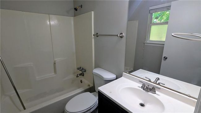 685 Greenhedge Dr, House other with 3 bedrooms, 2 bathrooms and null parking in Stone Mountain GA | Image 15