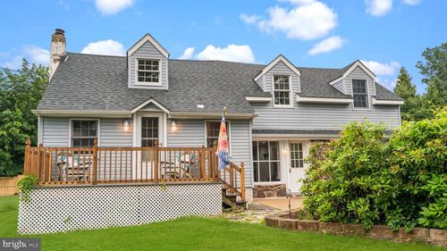 6 Cortlandt Ave, TITUSVILLE, NJ, 08560-1620 | Card Image