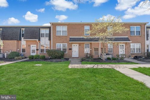 2040 Harbour Dr, PALMYRA, NJ, 08065-1118 | Card Image