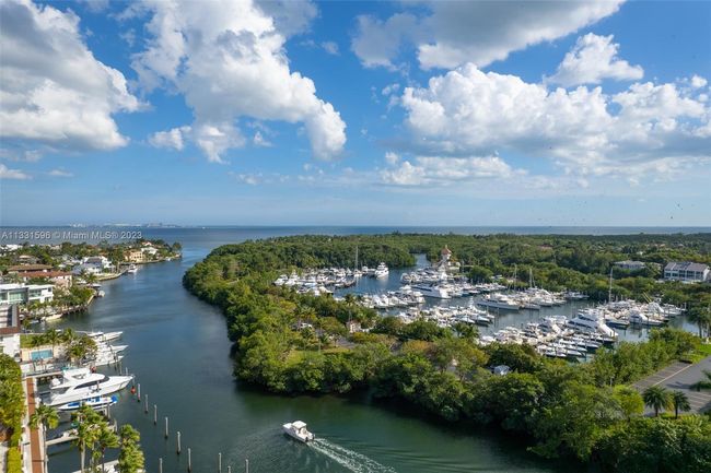 6C - 60 Edgewater Dr, Condo with 3 bedrooms, 4 bathrooms and null parking in Coral Gables FL | Image 30
