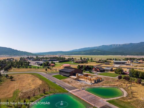 208 Alpine Village Cir, Alpine, WY, 83128 | Card Image