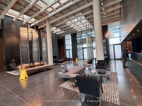 2215-8 Interchange Way, Concord, ON, L4K0R2 | Card Image