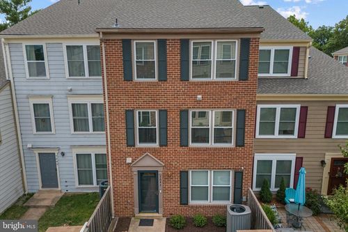 7644 Jordon Hollow Ct, MANASSAS, VA, 20109-6412 | Card Image