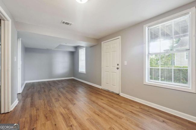 827 Mountain View Dr, House other with 4 bedrooms, 4 bathrooms and 4 parking in Stone Mountain GA | Image 21