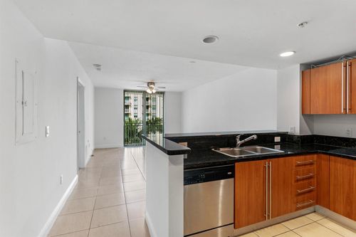 527-610 Clematis St, West Palm Beach, FL, 33401-5398 | Card Image