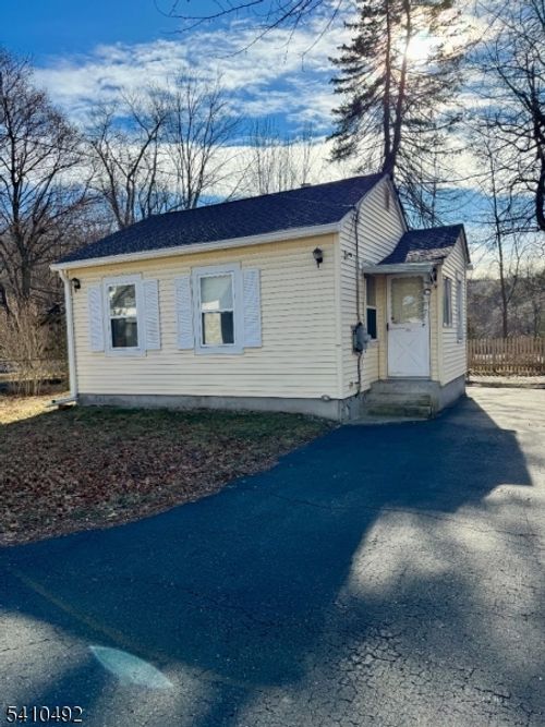 14 Glen Rd, Sparta, NJ, 07871-1902 | Card Image