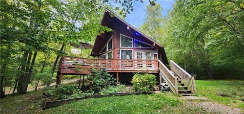 38 Winterthur Road, Fallsburg, NY, 12789 | Card Image