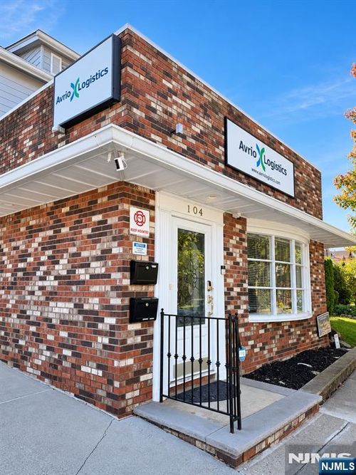 104 Ridge Rd, Lyndhurst, NJ, 07071-1243 | Card Image