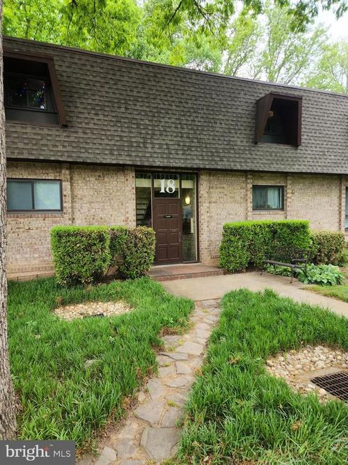 12b-11618 Vantage Hill Rd, RESTON, VA, 20190-3421 | Card Image