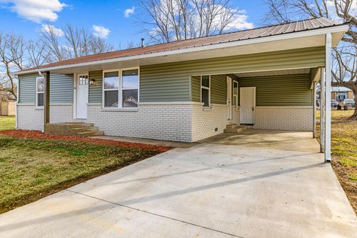 package-220 W Springfield Street, Aurora, MO, 65605 | Card Image