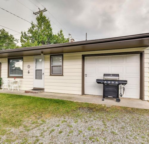 199 Gasoline Aly, Houghton Lake, MI, 48629-9236 | Card Image