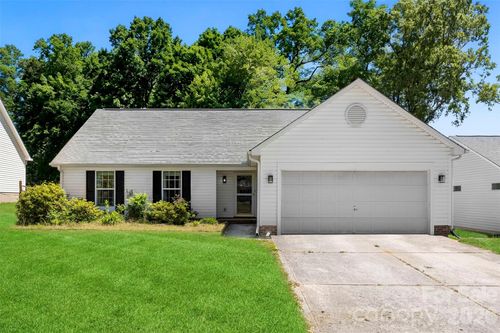 5825 Birchfield Ln Nw, Concord, NC, 28027-2528 | Card Image