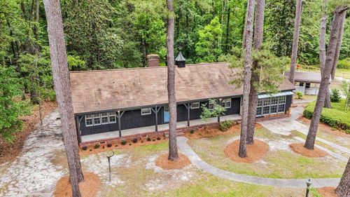 205 Woodlawn St, Walterboro, SC, 29488-3645 | Card Image