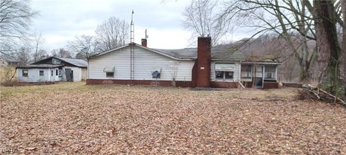 46578 Hatcher Rd, New Waterford, OH, 44445-9711 | Card Image