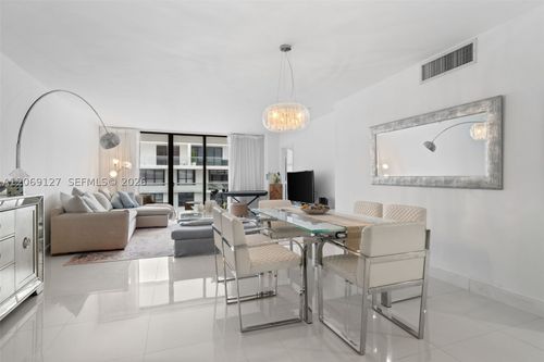 20v-9801 Collins Ave, Bal Harbour, FL, 33154-1831 | Card Image