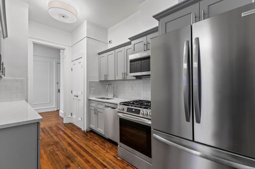 apt-102-284 Orange St, New Haven, CT, 06510-1704 | Card Image