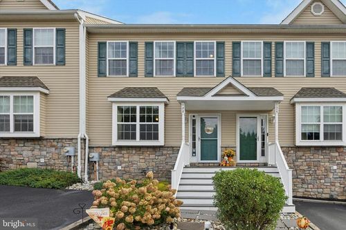 11-122 Julianna Way, Aston, PA, 19014-2247 | Card Image