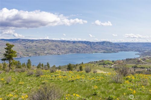1 Bear Mountain Rd, Chelan, WA, 98816 | Card Image