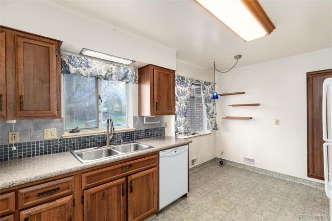 5582 E Colorado Ave, House other with 4 bedrooms, 3 bathrooms and 2 parking in Denver CO | Image 12