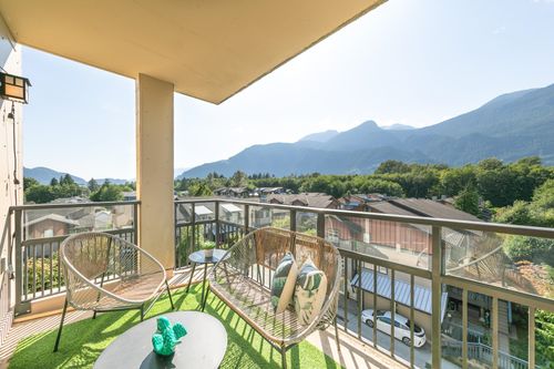 401-1211 Village Green Way, Squamish, BC, V8B0R7 | Card Image