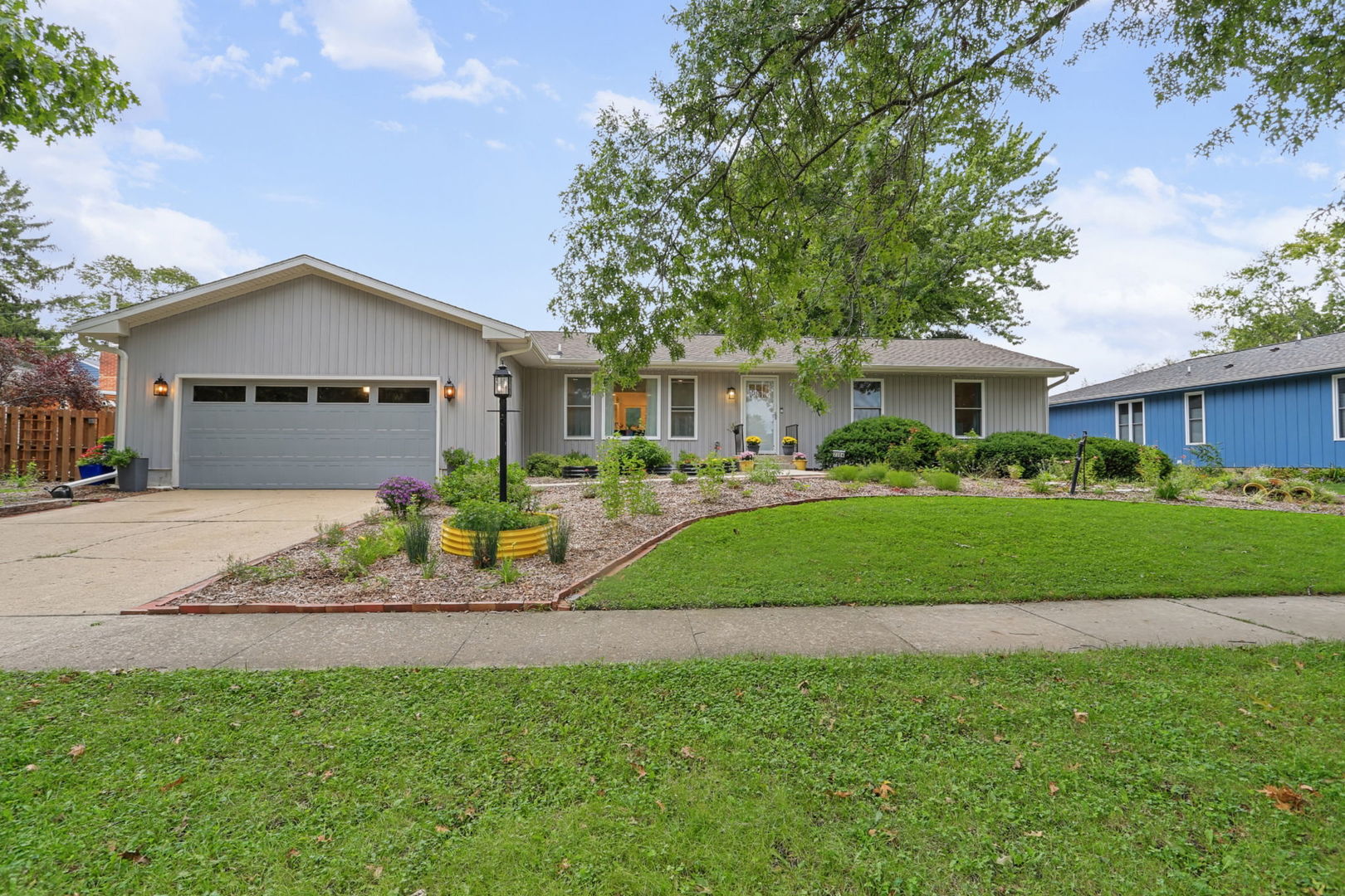 2204 Plymouth Dr, For Sale in Champaign - eXp Realty