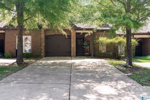 143 Singapore Cir, BIRMINGHAM, AL, 35211-6976 | Card Image