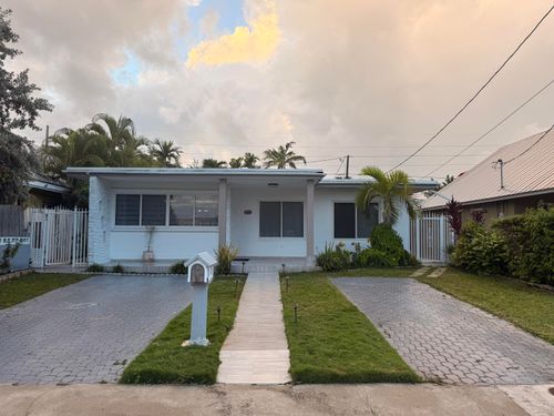 2111 Flagler Ave, Key West, FL, 33040-3733 | Card Image