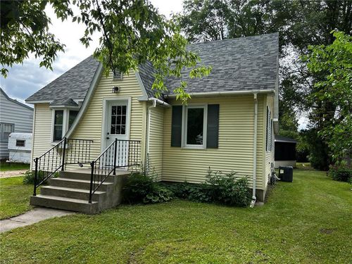 206 Main Ave S, New York Mills, MN, 56567-4414 | Card Image