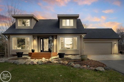 71650 Eldred Rd, Bruce Twp, MI, 48065-3612 | Card Image