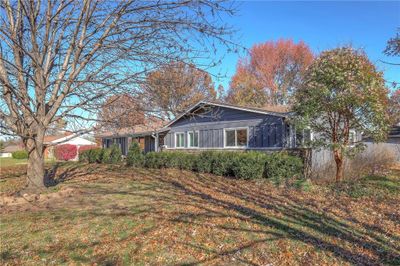 4425 Larson Avenue, House other with 3 bedrooms, 3 bathrooms and null parking in Kansas City MO | Image 2