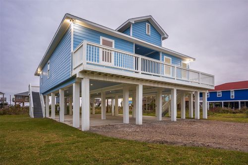 3261 Pirates Cv, Crystal Beach, TX, 77650 | Card Image