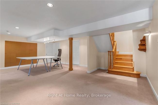 47 Morton Ave, House other with 4 bedrooms, 2 bathrooms and 4 parking in Dundas ON | Image 32
