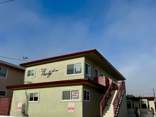 3040 Newell St, San Diego, CA, 92106-1915 | Card Image