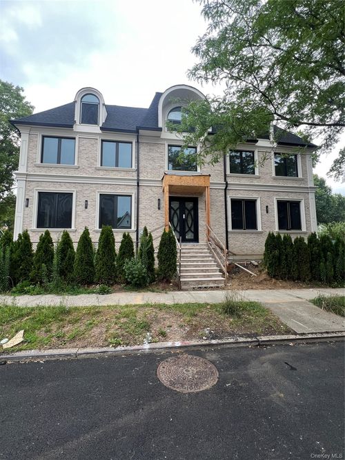 8507 Abingdon Rd, Kew Gardens, NY, 11415-2701 | Card Image