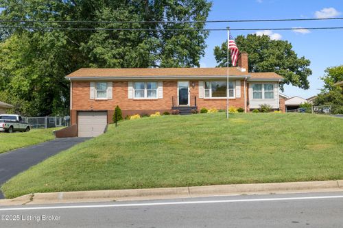 5411 Robbs Ln, Louisville, KY, 40219-4043 | Card Image