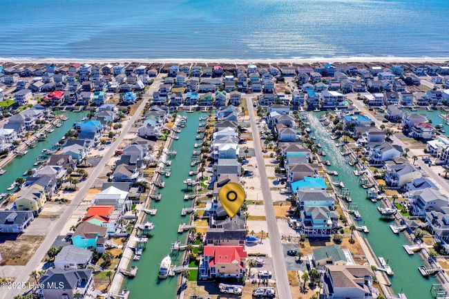 24 Pender St, House other with 5 bedrooms, 5 bathrooms and 1 parking in Ocean Isle Beach NC | Image 51