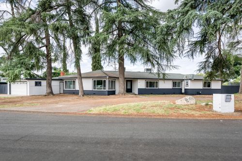 4205 Ralph Lane N, Fresno, CA, 93727 | Card Image