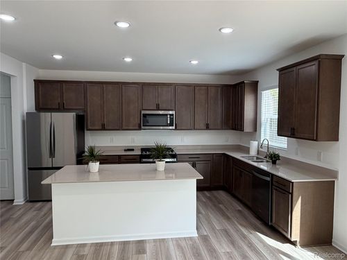59579 Schuss Gully Dr, New Hudson, MI, 48165 | Card Image