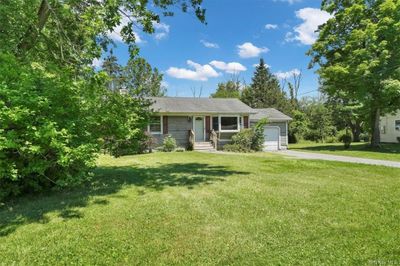 8 Merriewold Lane N, House other with 2 bedrooms, 1 bathrooms and null parking in Blooming Grove NY | Image 3