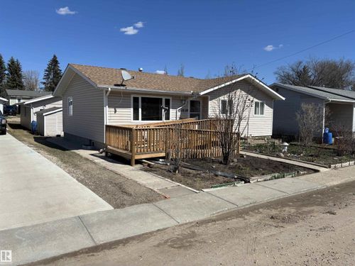 4824 49 Ave, Sangudo, AB, T0E2A0 | Card Image