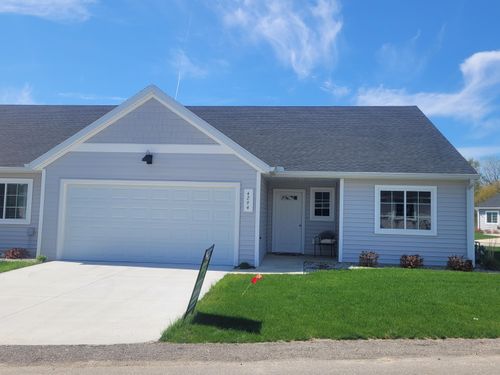 103-4294 Highpoint Dr, Wayland, MI, 49348-9245 | Card Image