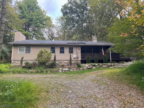 11 Hirams Grove Rd, Sandyston, NJ, 07826-5105 | Card Image