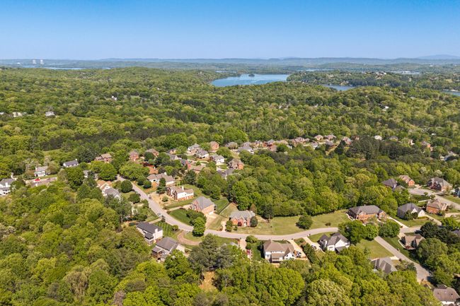 2227 Bay Pointe Dr, House other with 5 bedrooms, 3 bathrooms and null parking in Hixson TN | Image 40
