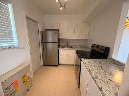 apt-35-20200 Ne 27th Ct, Aventura, FL, 33180-2073 | Card Image