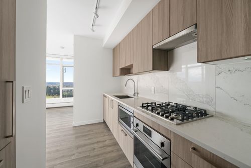 4306-13350 Central Ave, Surrey, BC, V3T0S1 | Card Image