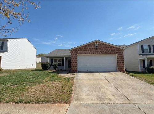 4478 Vernon Farms Blvd, Kernersville, NC, 27284-2032 | Card Image