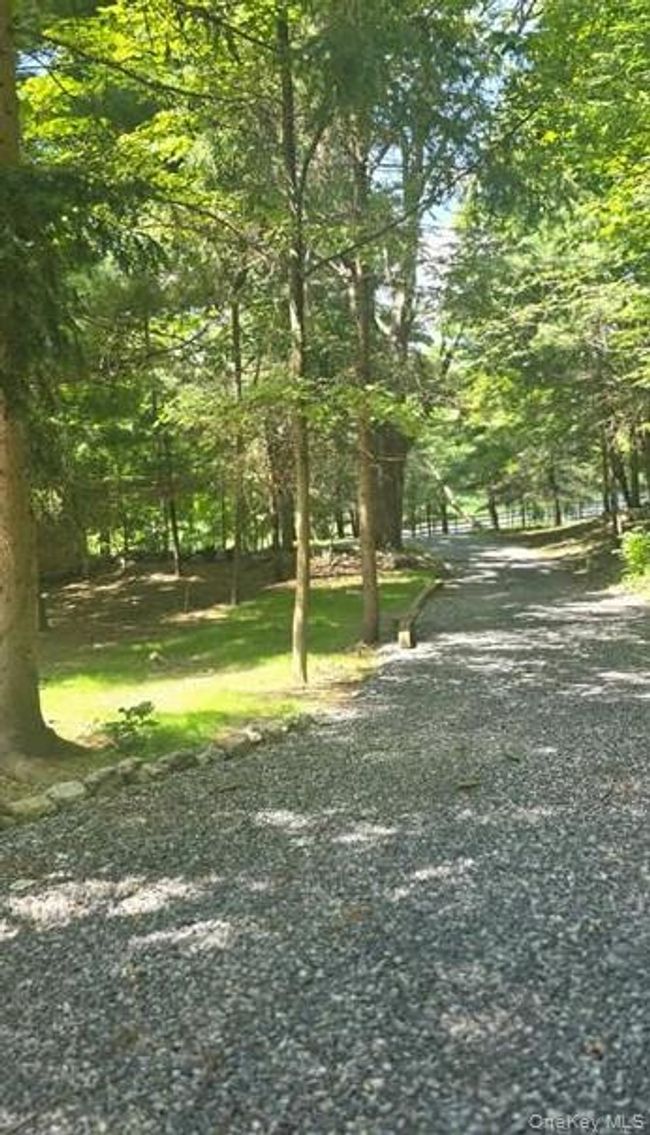 Driveway | Image 4