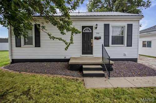 906 W Exchange Street, Jerseyville, IL, 62052 | Card Image